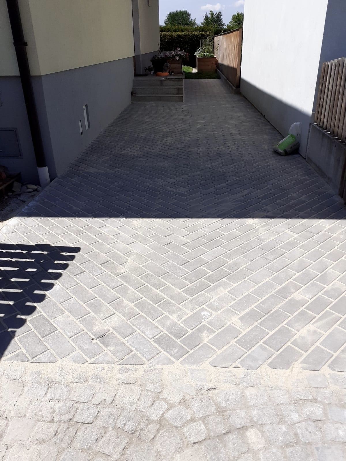 Außenanlagen & Pflasterung